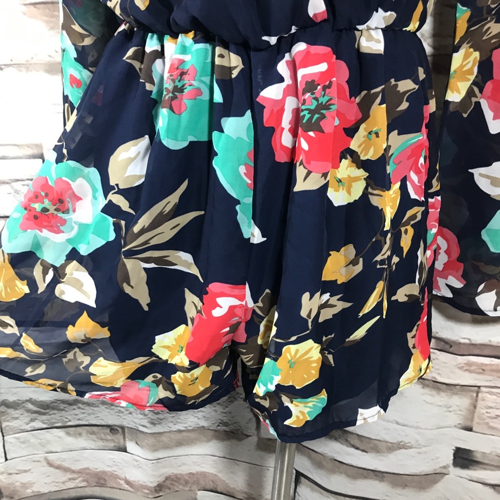 Millibon women’s romper L sheer floral w/lining - Picture 6 of 8
